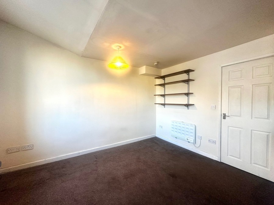 Images for East Parade, Keighley, West Yorkshire EAID:3030449609 BID:4216801