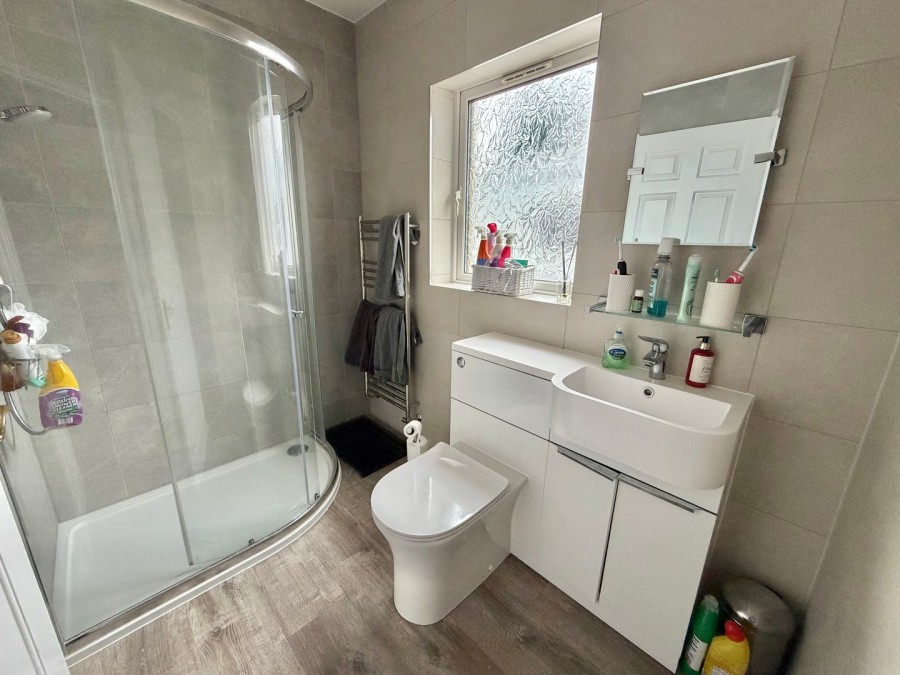 Images for Oakworth, Keighley, West Yorkshire EAID:3030449609 BID:4216801