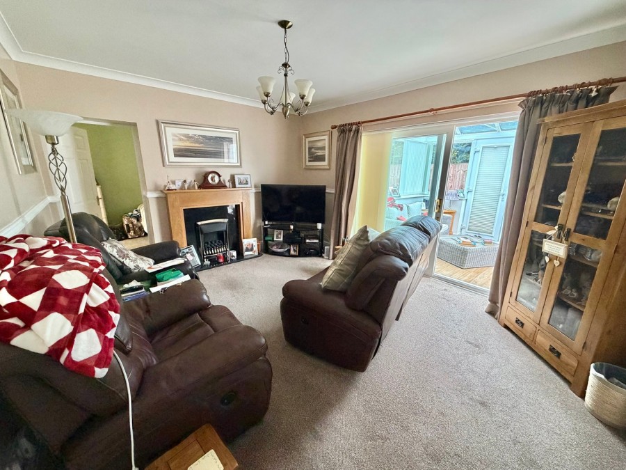 Images for Oakworth, Keighley, West Yorkshire EAID:3030449609 BID:4216801