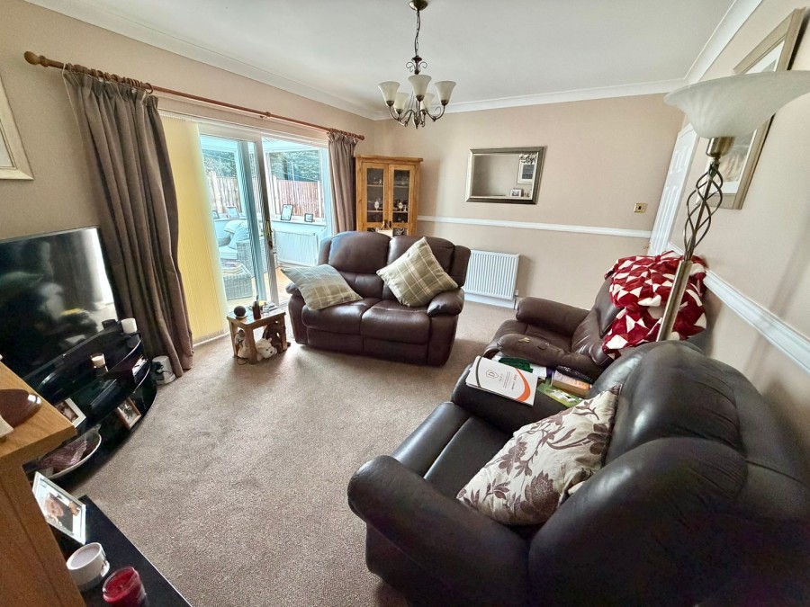 Images for Oakworth, Keighley, West Yorkshire EAID:3030449609 BID:4216801