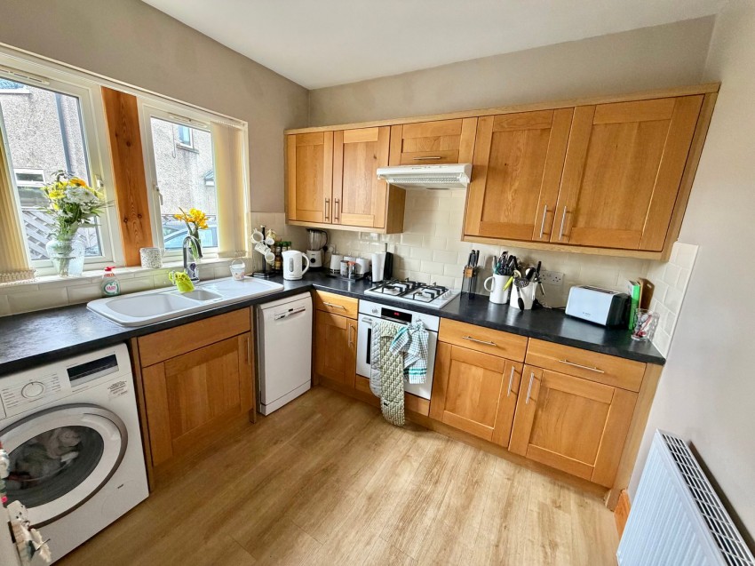 Images for Oakworth, Keighley, West Yorkshire EAID:3030449609 BID:4216801