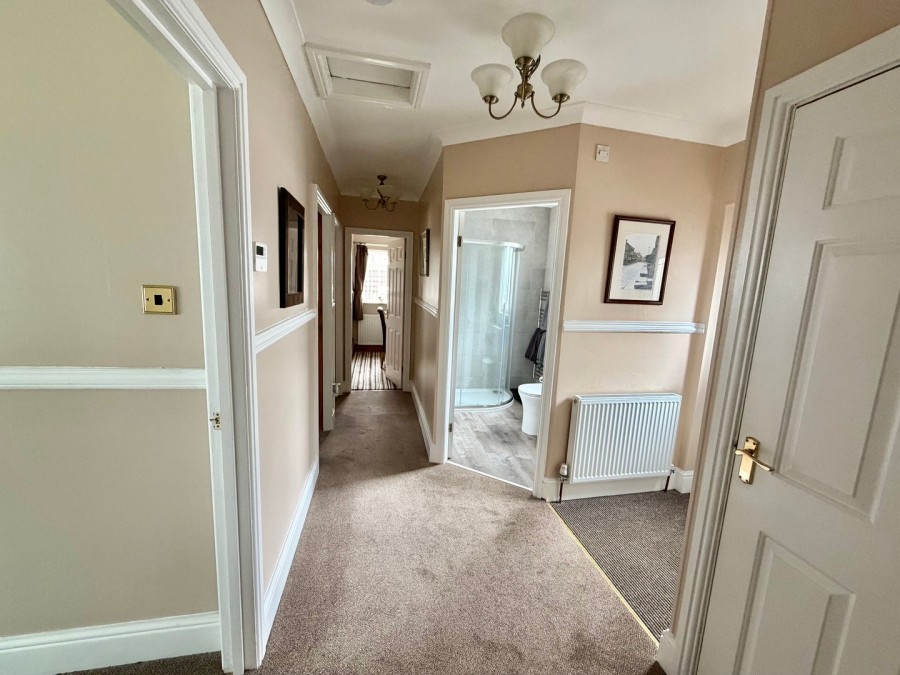 Images for Oakworth, Keighley, West Yorkshire EAID:3030449609 BID:4216801