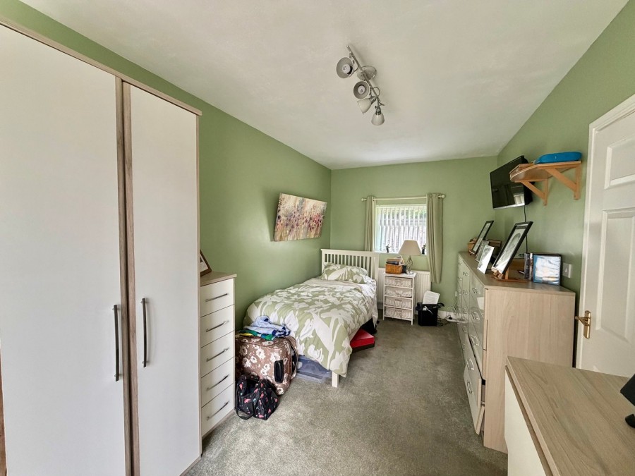 Images for Oakworth, Keighley, West Yorkshire EAID:3030449609 BID:4216801