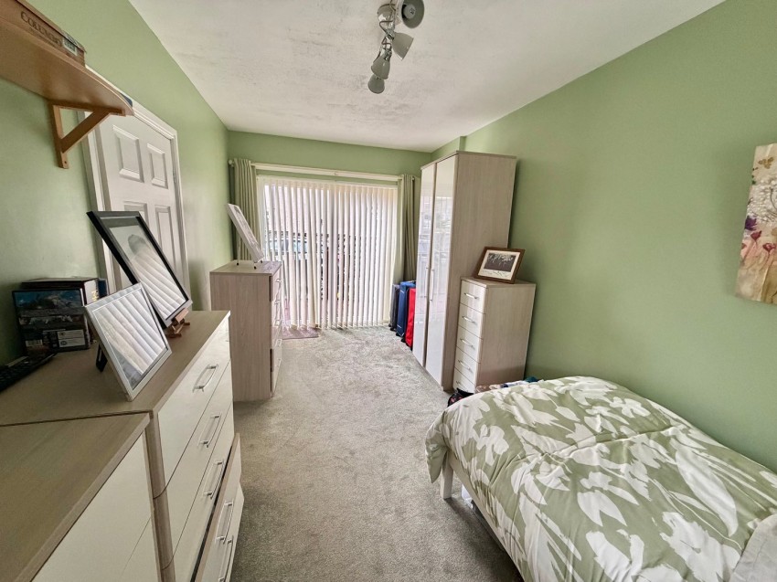 Images for Oakworth, Keighley, West Yorkshire EAID:3030449609 BID:4216801