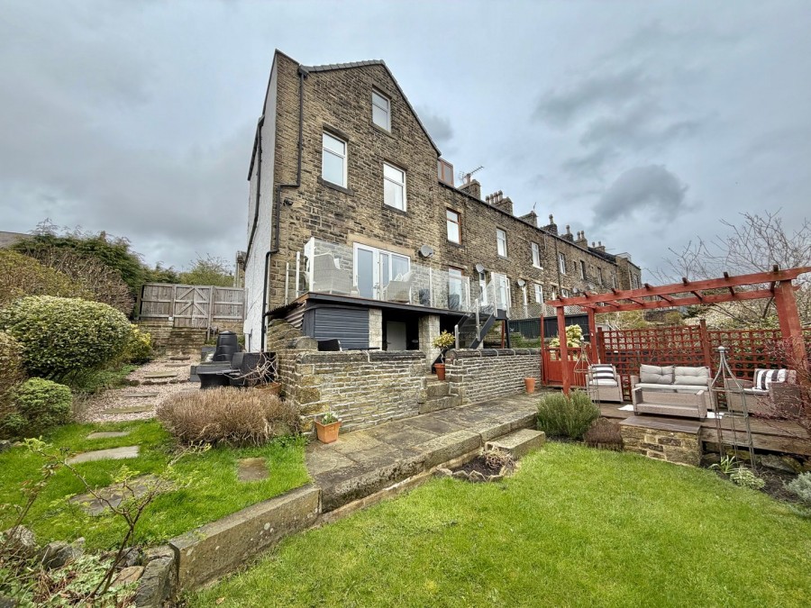Images for Oakworth, Keighley, West Yorkshire EAID:3030449609 BID:4216801
