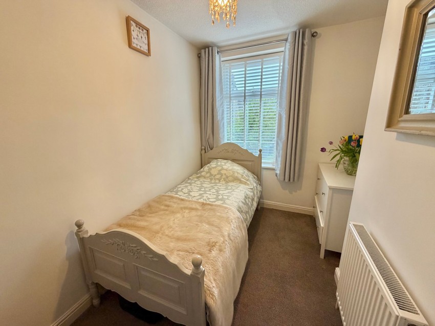 Images for Oakworth, Keighley, West Yorkshire EAID:3030449609 BID:4216801