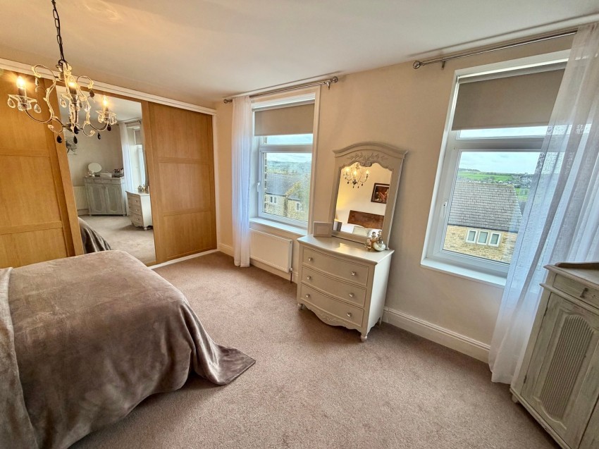 Images for Oakworth, Keighley, West Yorkshire EAID:3030449609 BID:4216801