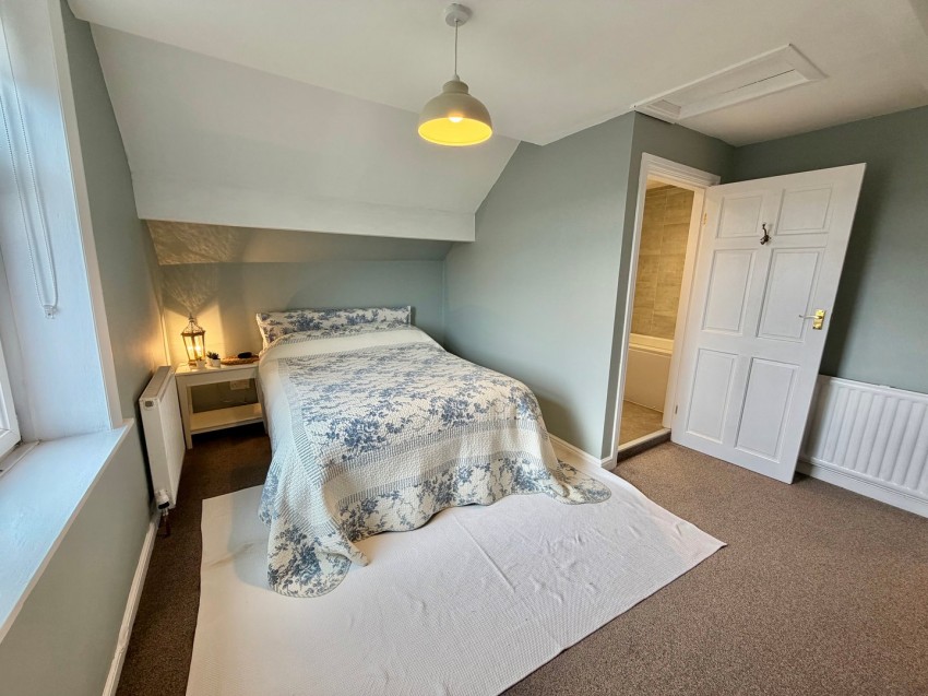 Images for Oakworth, Keighley, West Yorkshire EAID:3030449609 BID:4216801