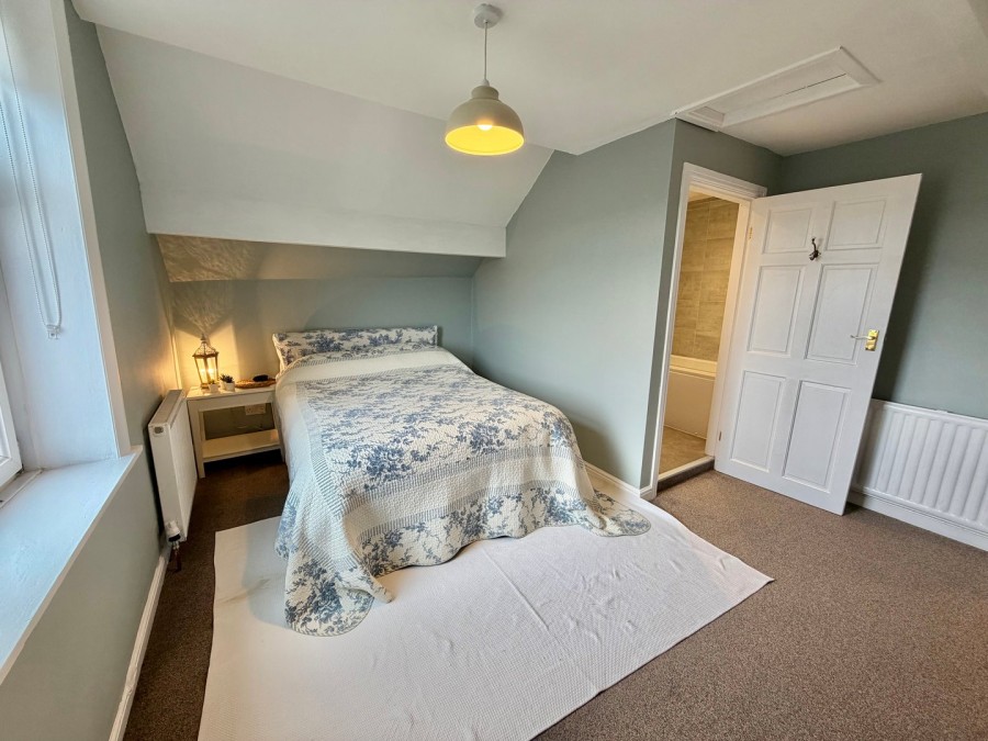 Images for Oakworth, Keighley, West Yorkshire EAID:3030449609 BID:4216801