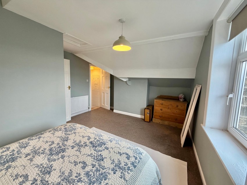 Images for Oakworth, Keighley, West Yorkshire EAID:3030449609 BID:4216801