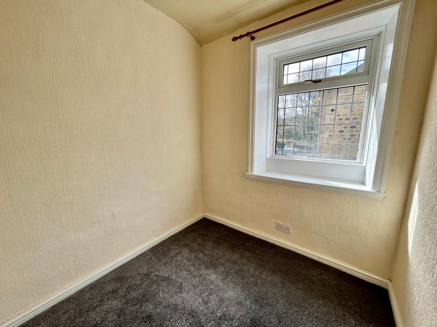 Images for Cross Roads, Keighley, West Yorkshire EAID:3030449609 BID:4216801