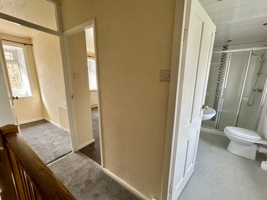 Images for Cross Roads, Keighley, West Yorkshire EAID:3030449609 BID:4216801