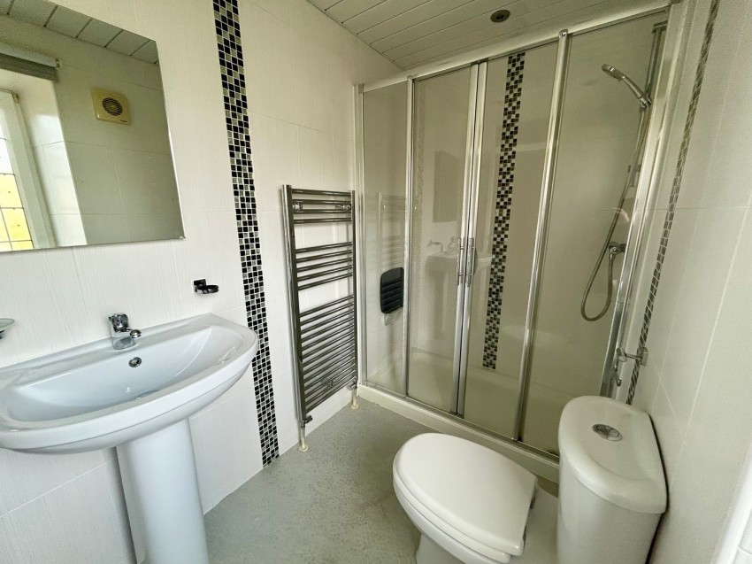 Images for Cross Roads, Keighley, West Yorkshire EAID:3030449609 BID:4216801