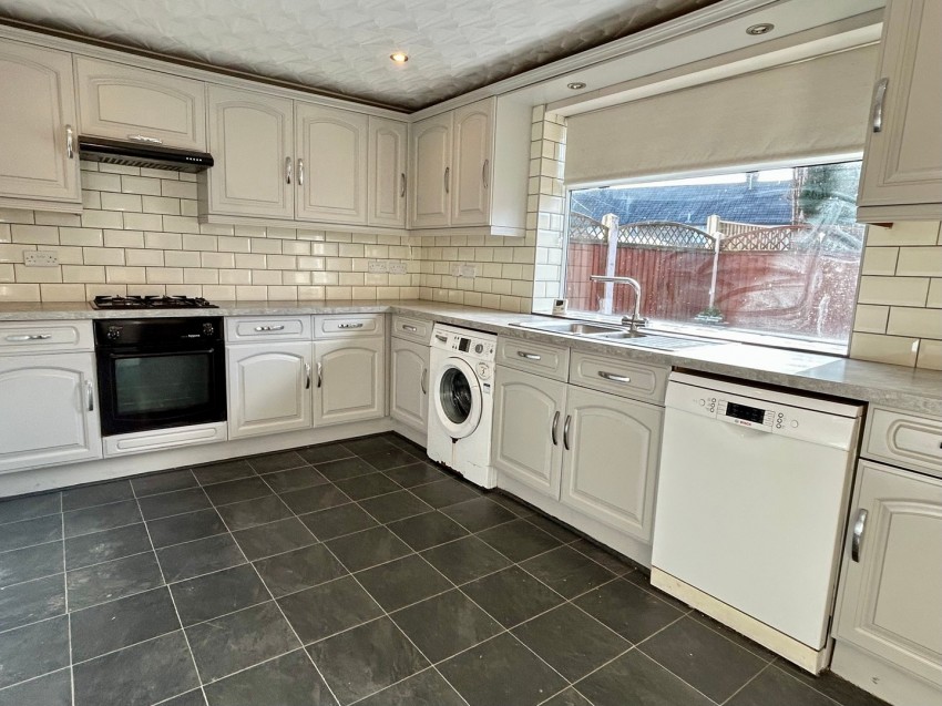 Images for Baildon, Shipley, West Yorkshire EAID:3030449609 BID:4216801