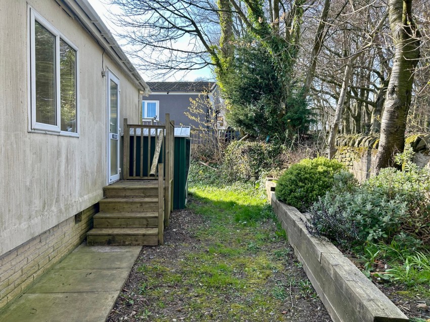 Images for Riddlesden, Keighley, West Yorkshire EAID:3030449609 BID:4216801