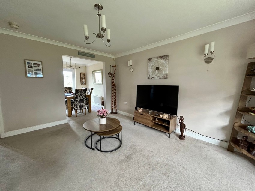 Images for Low Fell Close, Keighley, West Yorkshire EAID:3030449609 BID:4216801