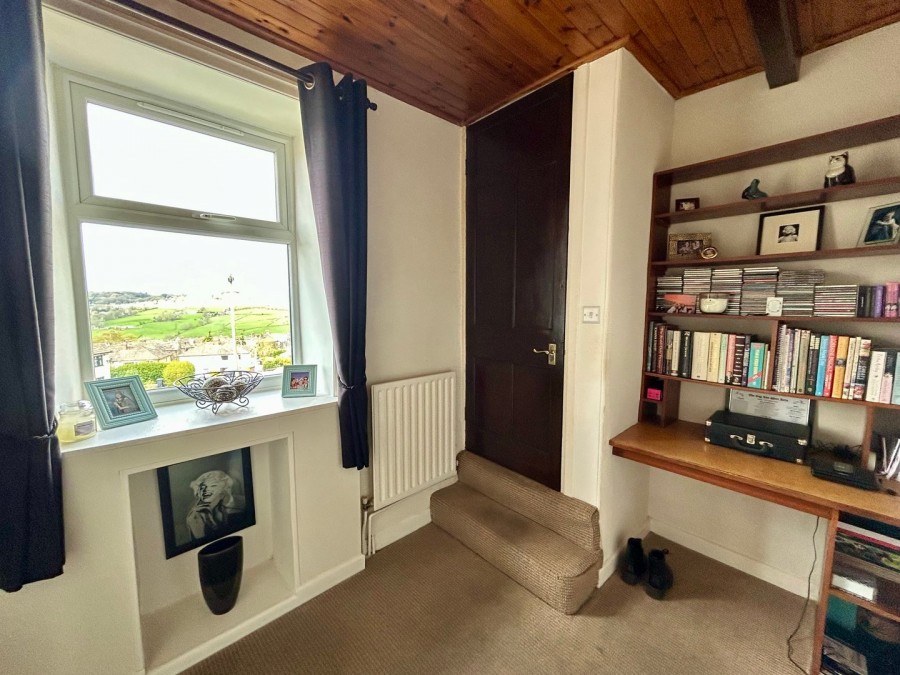 Images for Cross Roads, Keighley, West Yorkshire EAID:3030449609 BID:4216801