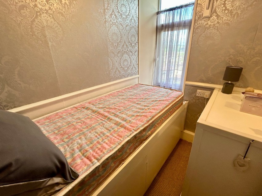 Images for Cross Roads, Keighley, West Yorkshire EAID:3030449609 BID:4216801