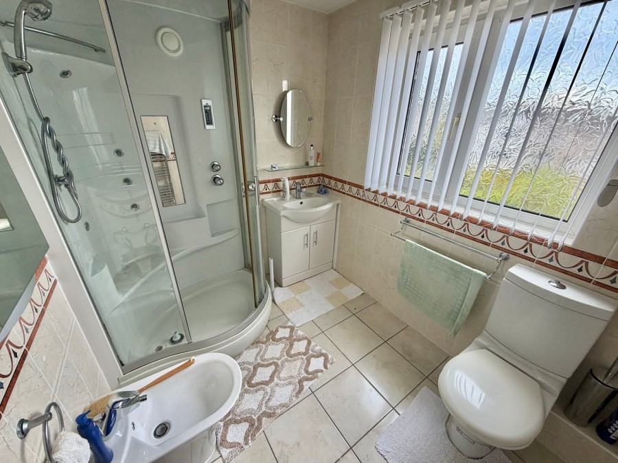 Images for High Spring Gardens Lane, Keighley, West Yorkshire EAID:3030449609 BID:4216801