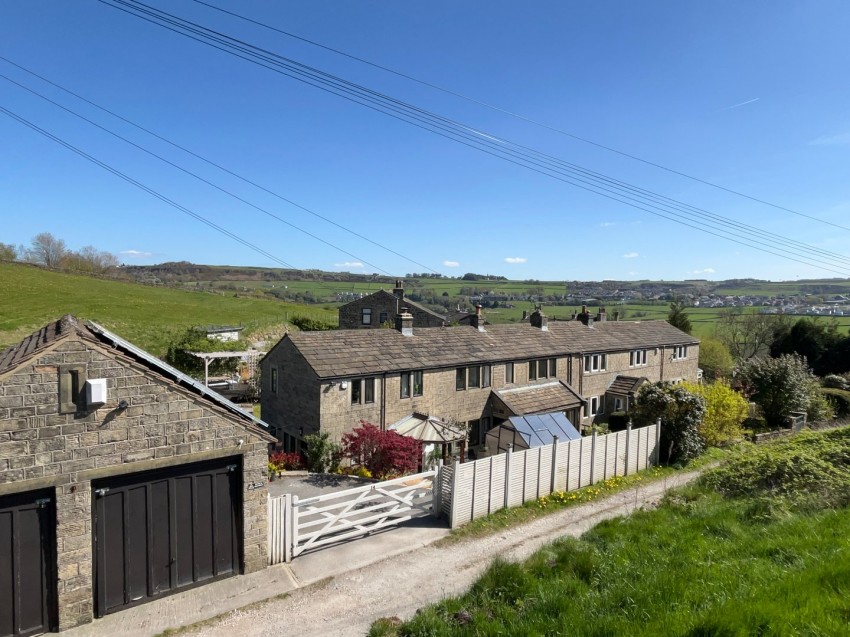 Images for Oakworth, Keighley, West Yorkshire EAID:3030449609 BID:4216801
