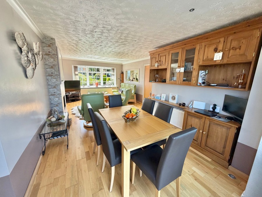 Images for Oakworth, Keighley, West Yorkshire EAID:3030449609 BID:4216801