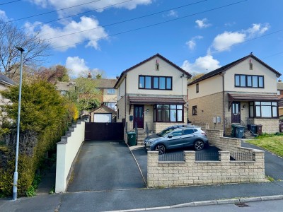 The Oval, Bingley, West Yorkshire - EAID:3030449609, BID:4216801