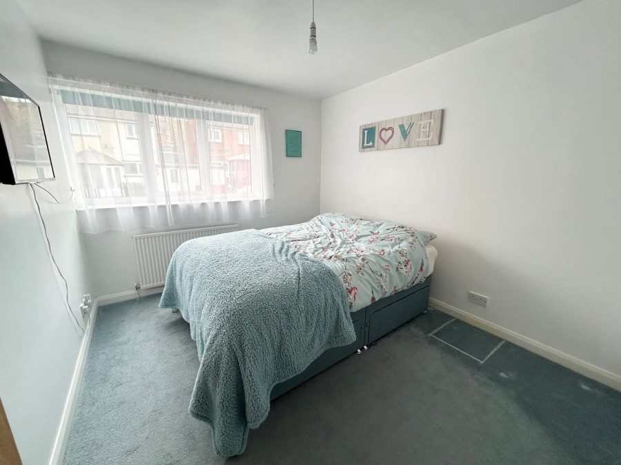 Images for The Oval, Bingley, West Yorkshire EAID:3030449609 BID:4216801