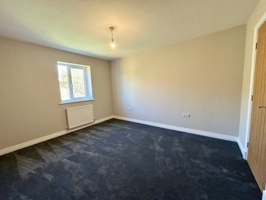 Images for Off Raglan Street, Keighley, West Yorkshire EAID:3030449609 BID:4216801