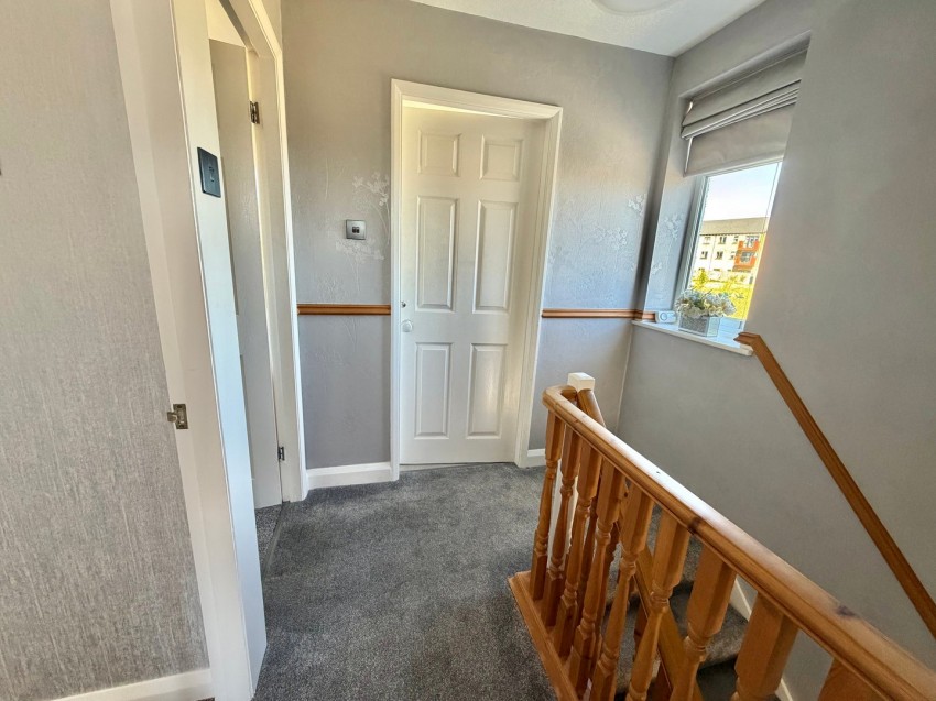 Images for Oakworth, Keighley, West Yorkshire EAID:3030449609 BID:4216801