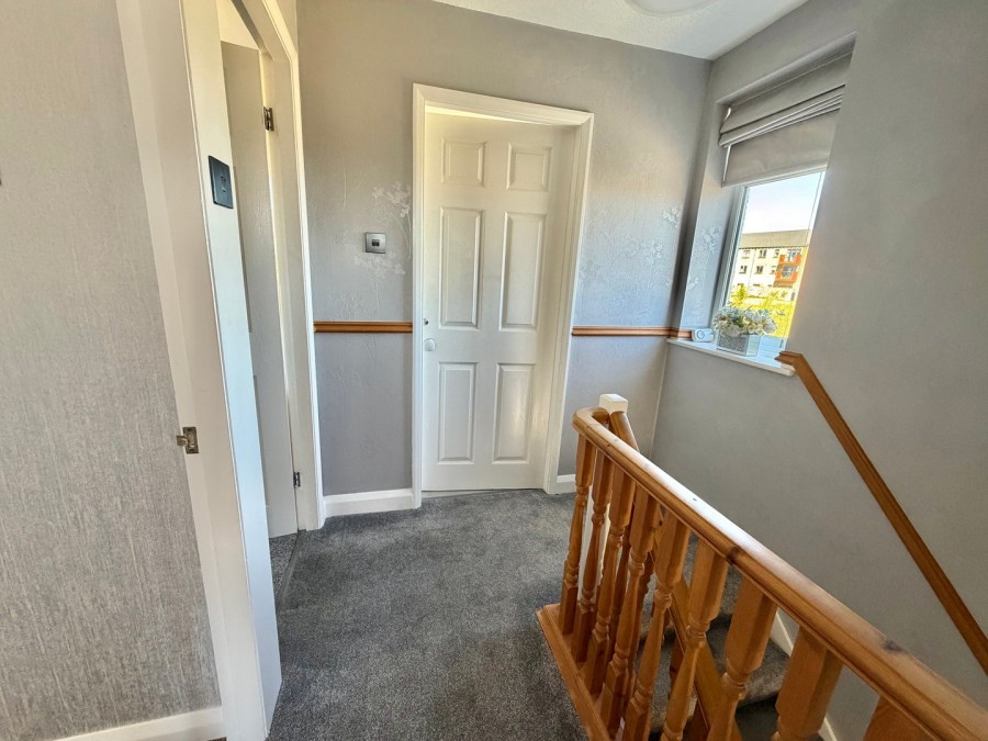 Images for Oakworth, Keighley, West Yorkshire EAID:3030449609 BID:4216801