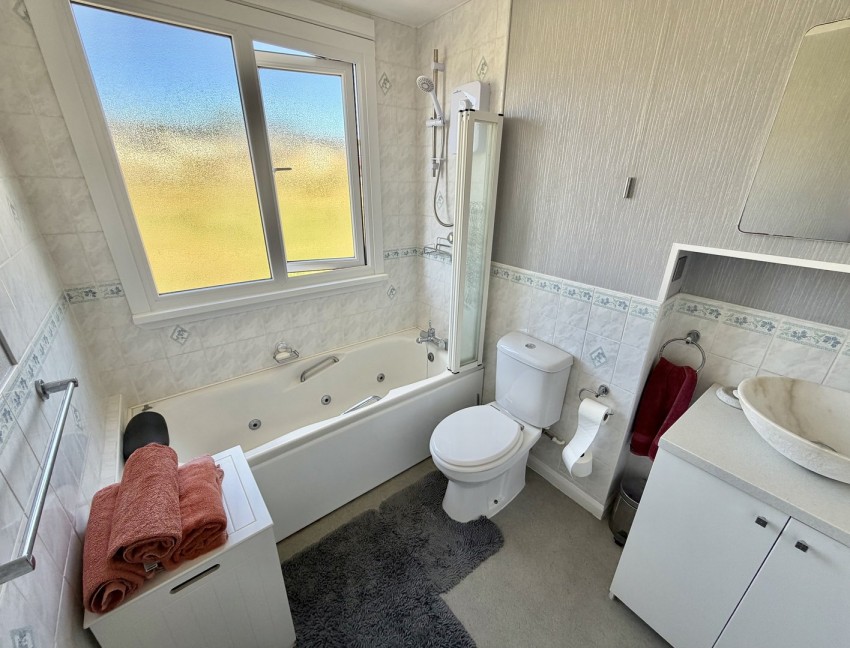 Images for Oakworth, Keighley, West Yorkshire EAID:3030449609 BID:4216801