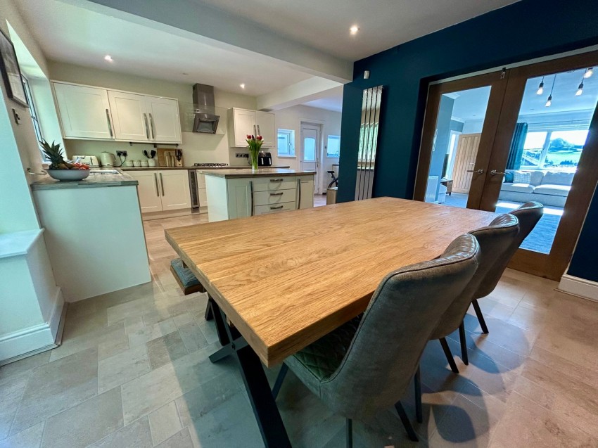 Images for Oakworth, Keighley, West Yorkshire EAID:3030449609 BID:4216801