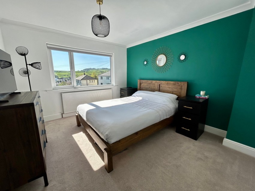 Images for Oakworth, Keighley, West Yorkshire EAID:3030449609 BID:4216801
