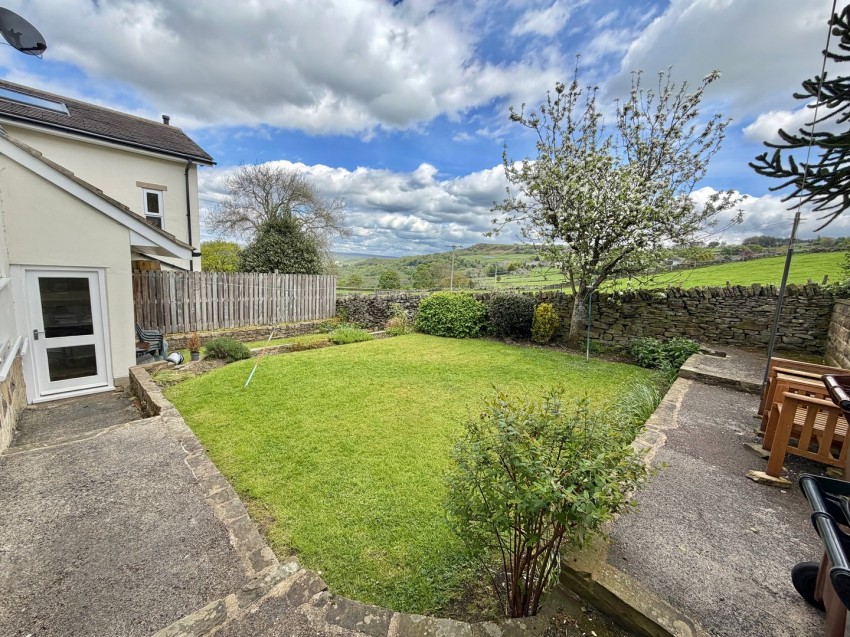 Images for Cross Roads, Keighley, West Yorkshire EAID:3030449609 BID:4216801
