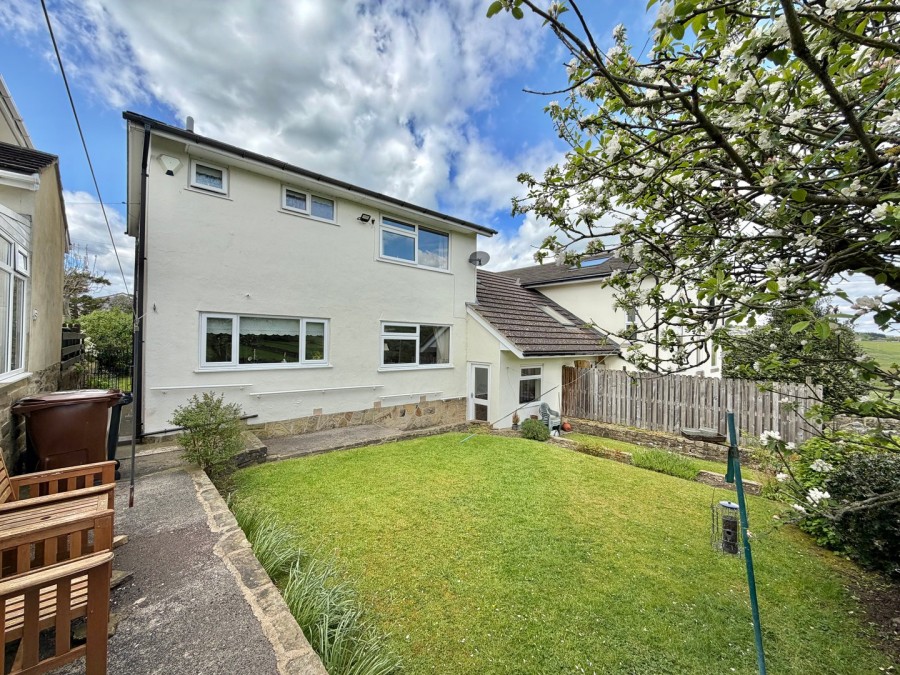 Images for Cross Roads, Keighley, West Yorkshire EAID:3030449609 BID:4216801