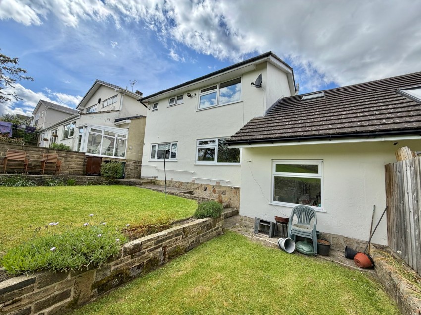 Images for Cross Roads, Keighley, West Yorkshire EAID:3030449609 BID:4216801