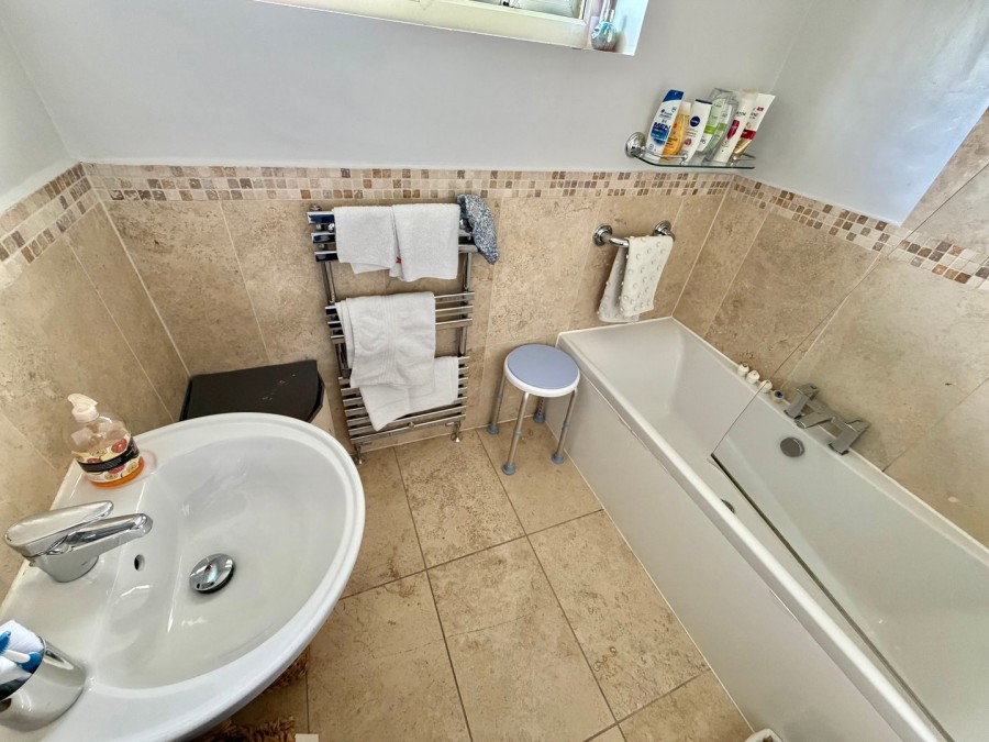 Images for Cross Roads, Keighley, West Yorkshire EAID:3030449609 BID:4216801