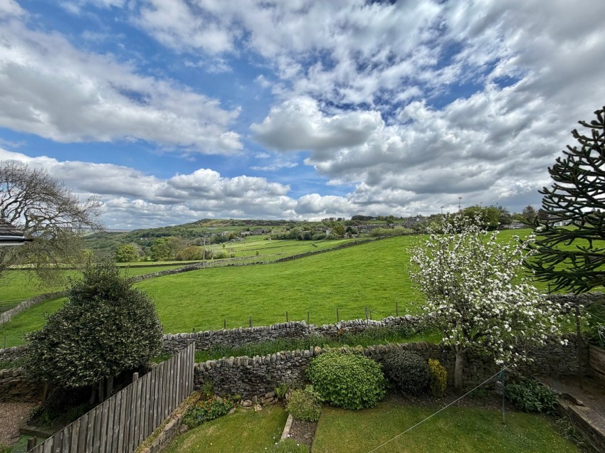 Images for Cross Roads, Keighley, West Yorkshire EAID:3030449609 BID:4216801