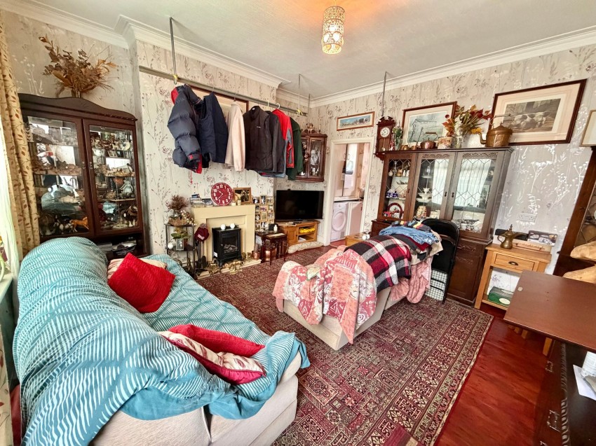 Images for Bradford Road, Keighley, West Yorkshire EAID:3030449609 BID:4216801
