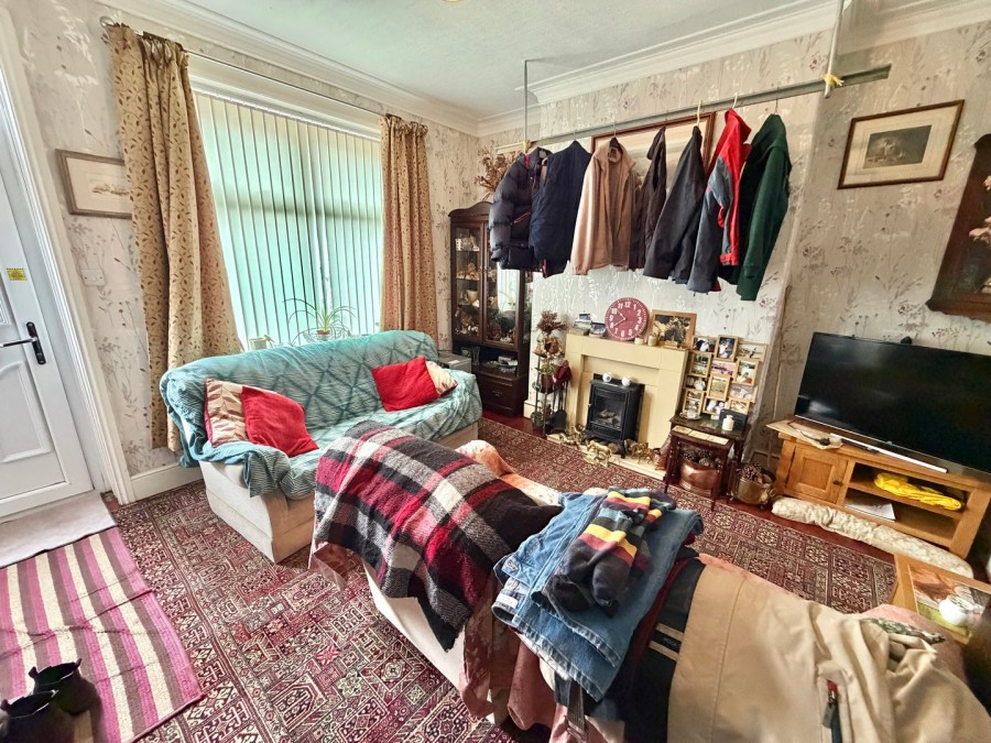 Images for Bradford Road, Keighley, West Yorkshire EAID:3030449609 BID:4216801