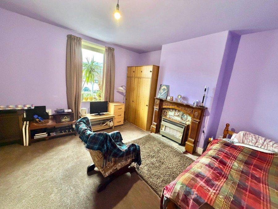 Images for Bradford Road, Keighley, West Yorkshire EAID:3030449609 BID:4216801