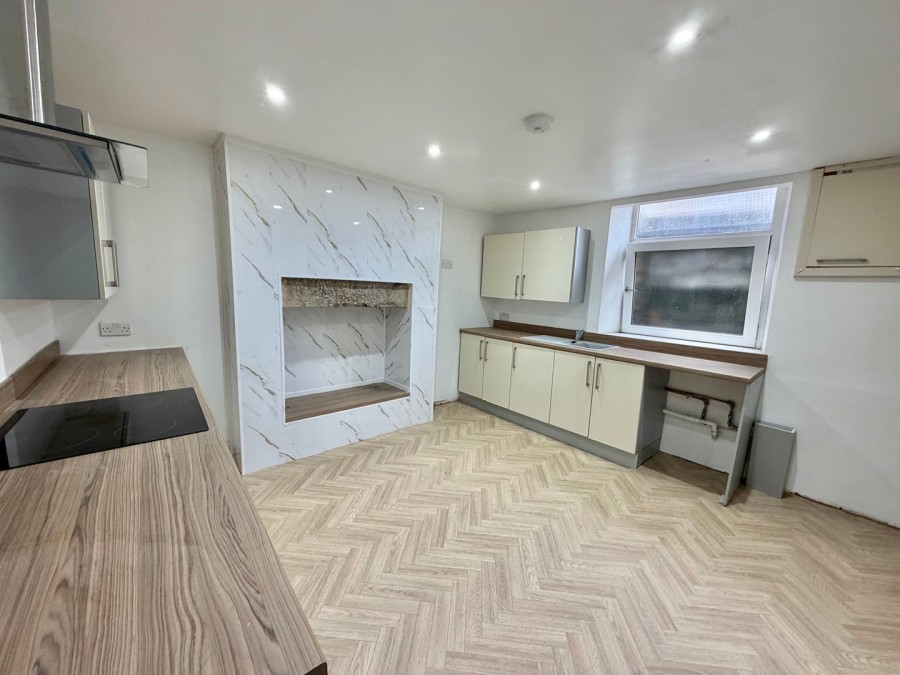 Images for Malsis Crescent, Keighley, West Yorkshire EAID:3030449609 BID:4216801
