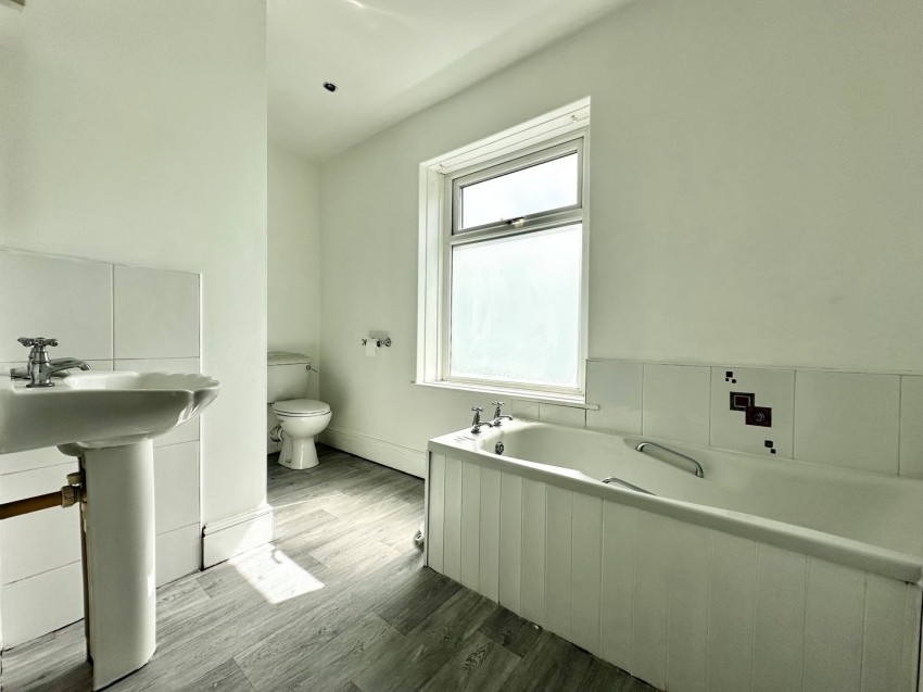 Images for Upper Calton Street, Keighley, West Yorkshire EAID:3030449609 BID:4216801