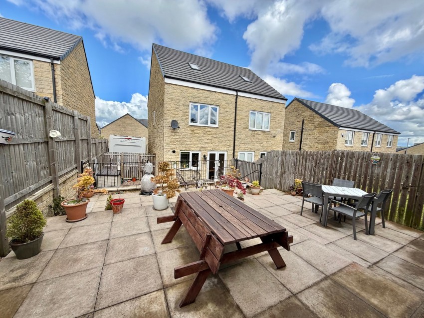 Images for Oakworth, Keighley, West Yorkshire EAID:3030449609 BID:4216801