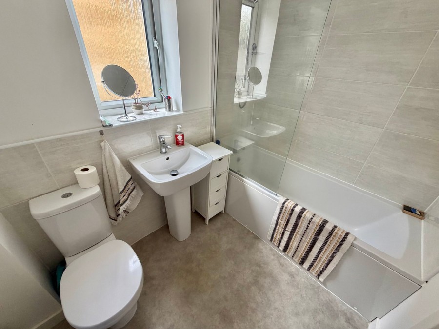 Images for Oakworth, Keighley, West Yorkshire EAID:3030449609 BID:4216801