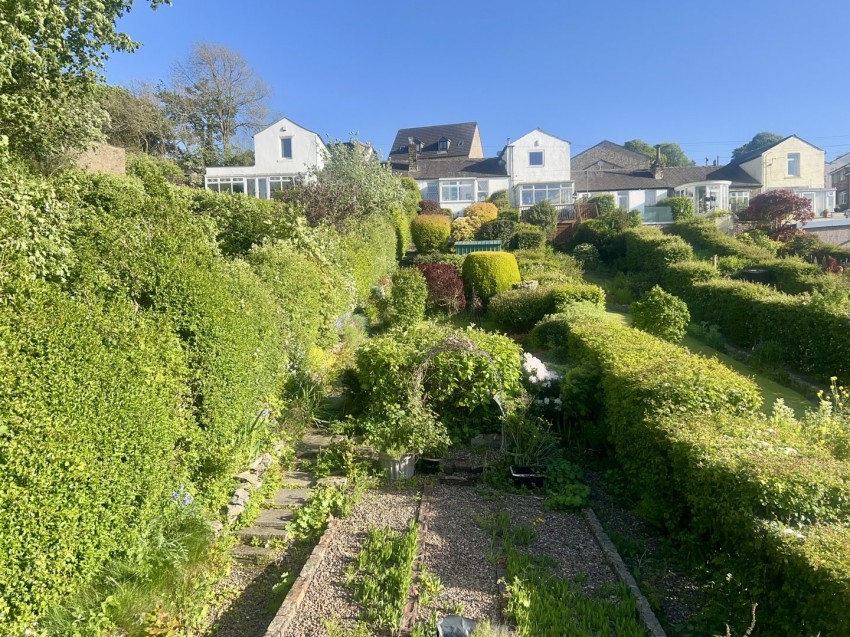 Images for Thwaites Brow, Keighley, West Yorkshire EAID:3030449609 BID:4216801
