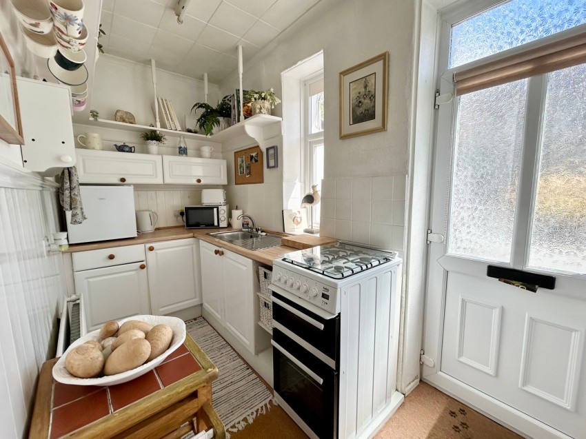 Images for Thwaites Brow, Keighley, West Yorkshire EAID:3030449609 BID:4216801