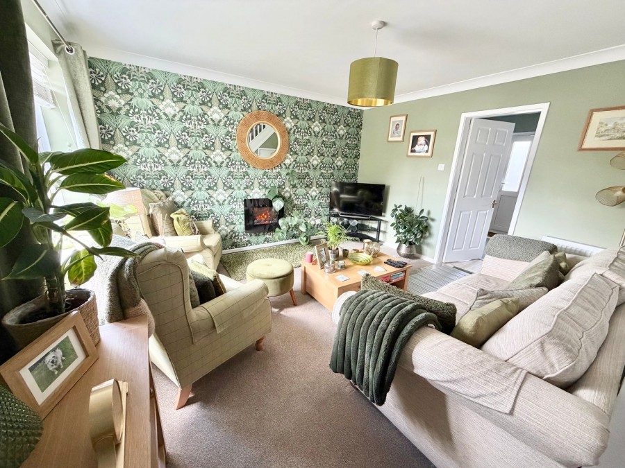 Images for Oakworth, Keighley, West Yorkshire EAID:3030449609 BID:4216801