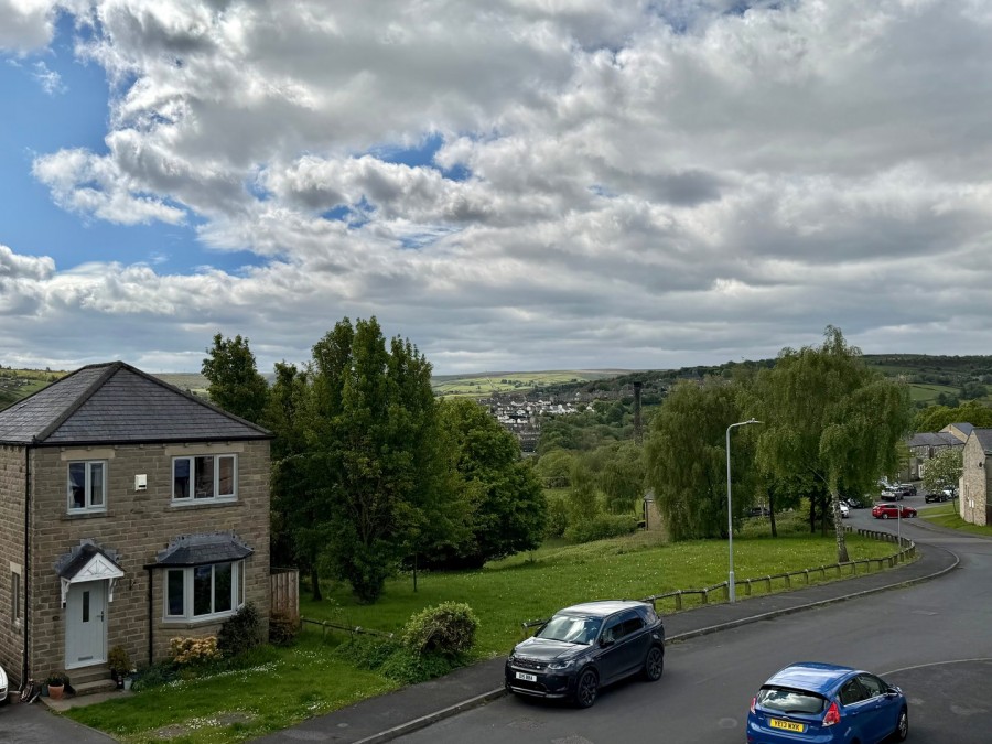 Images for Oakworth, Keighley, West Yorkshire EAID:3030449609 BID:4216801