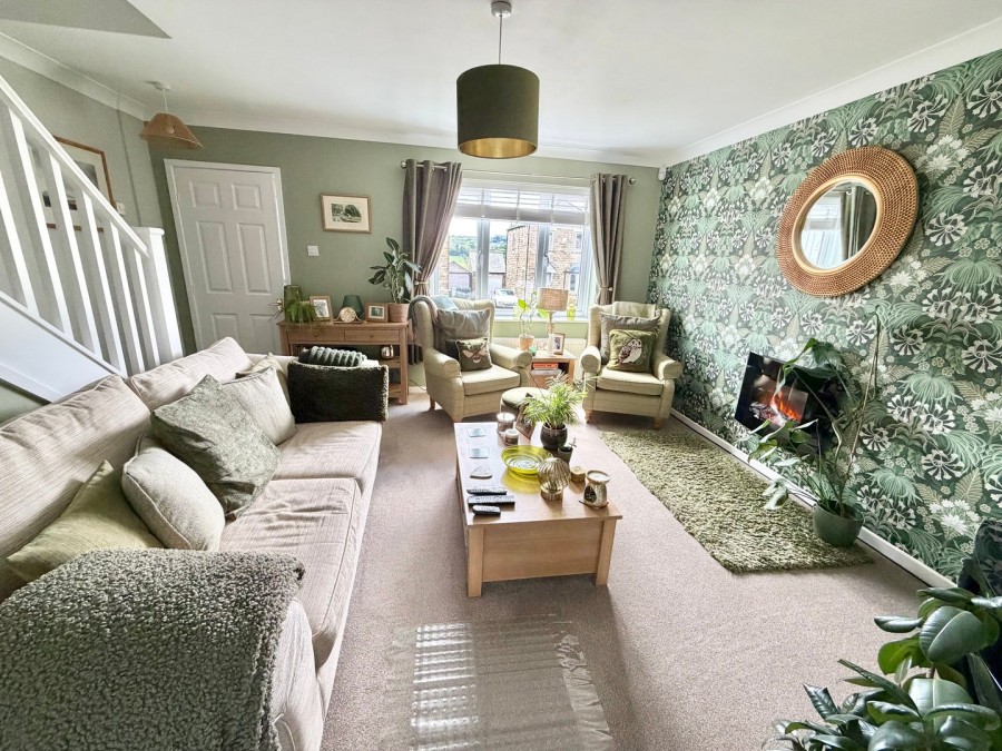 Images for Oakworth, Keighley, West Yorkshire EAID:3030449609 BID:4216801